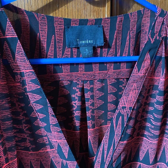 Lumiere sheer split V-neck  blouse - Picture 2 of 5